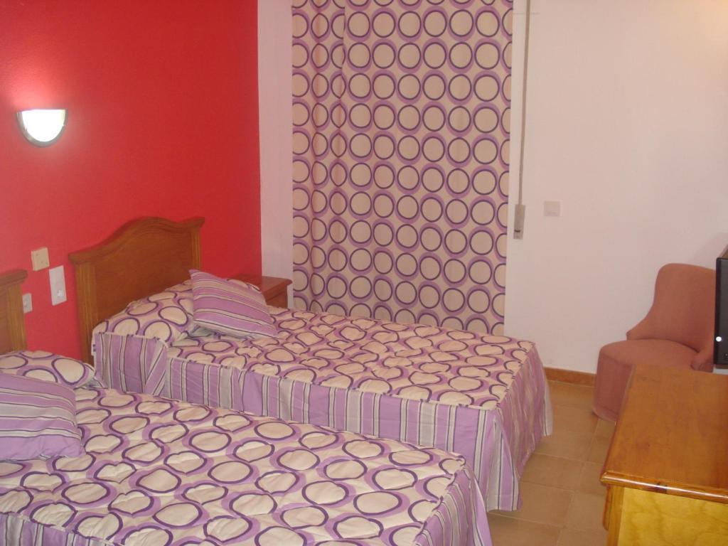 Hotel San Vicente - Centro Playa Conil De La Frontera Bilik gambar