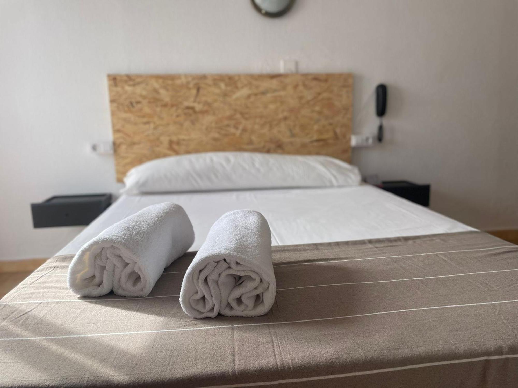 Hotel San Vicente - Centro Playa Conil De La Frontera Luaran gambar