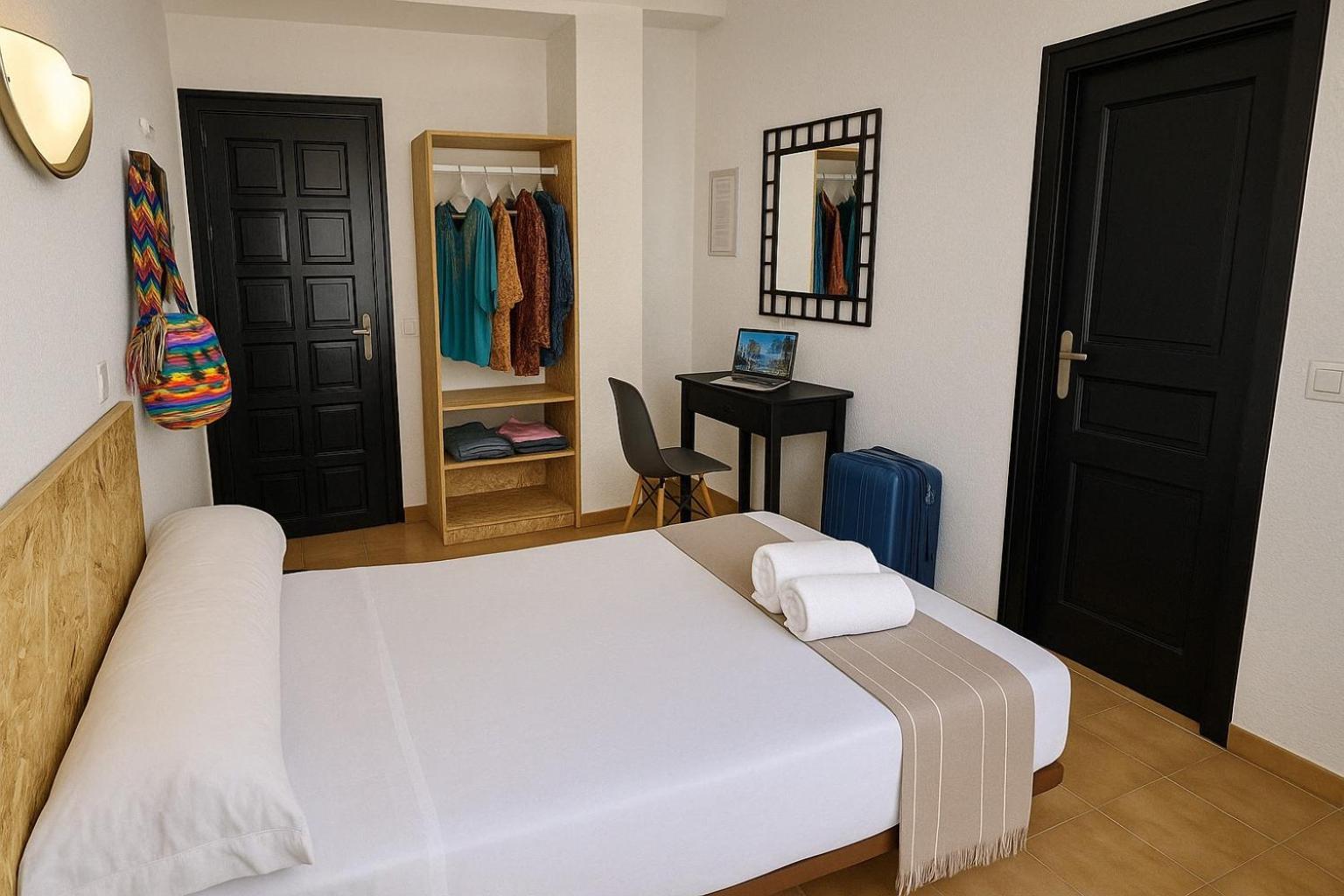 Hotel San Vicente - Centro Playa Conil De La Frontera Luaran gambar