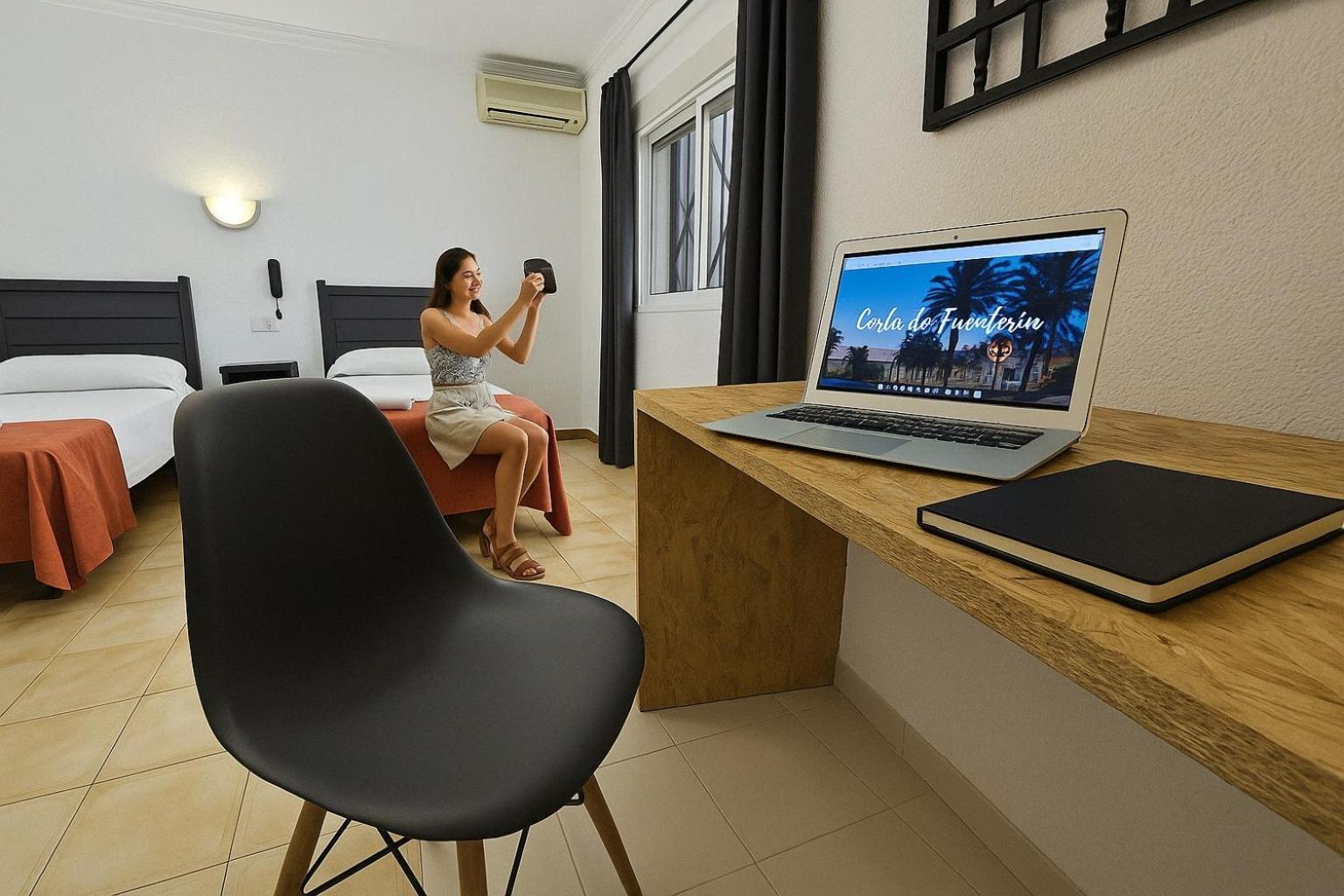 Hotel San Vicente - Centro Playa Conil De La Frontera Luaran gambar